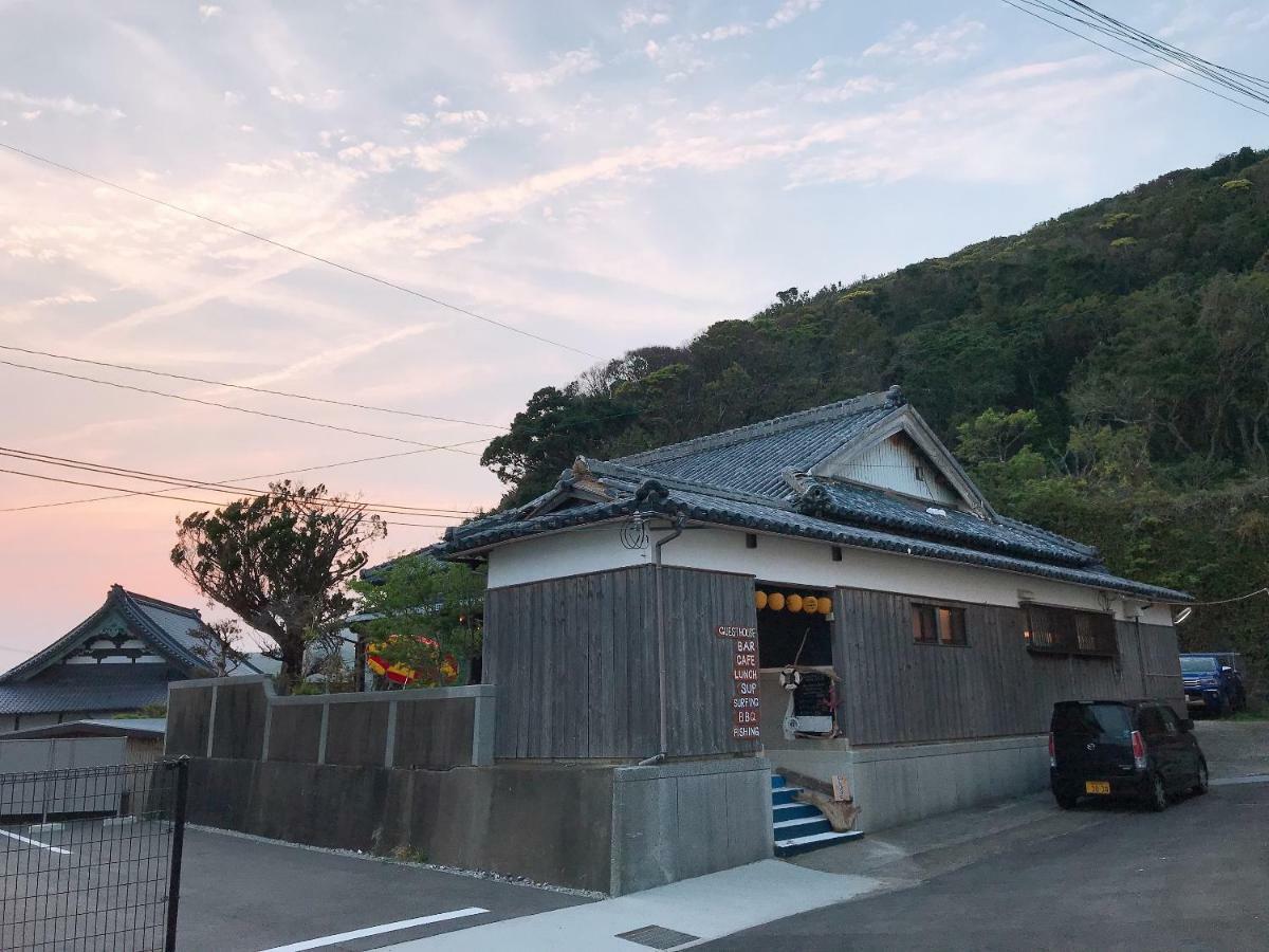 Guest House & Bar Diamond Head Mihana Экстерьер фото
