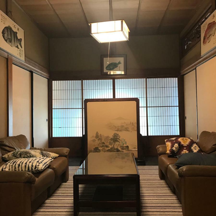 Guest House & Bar Diamond Head Mihana Экстерьер фото